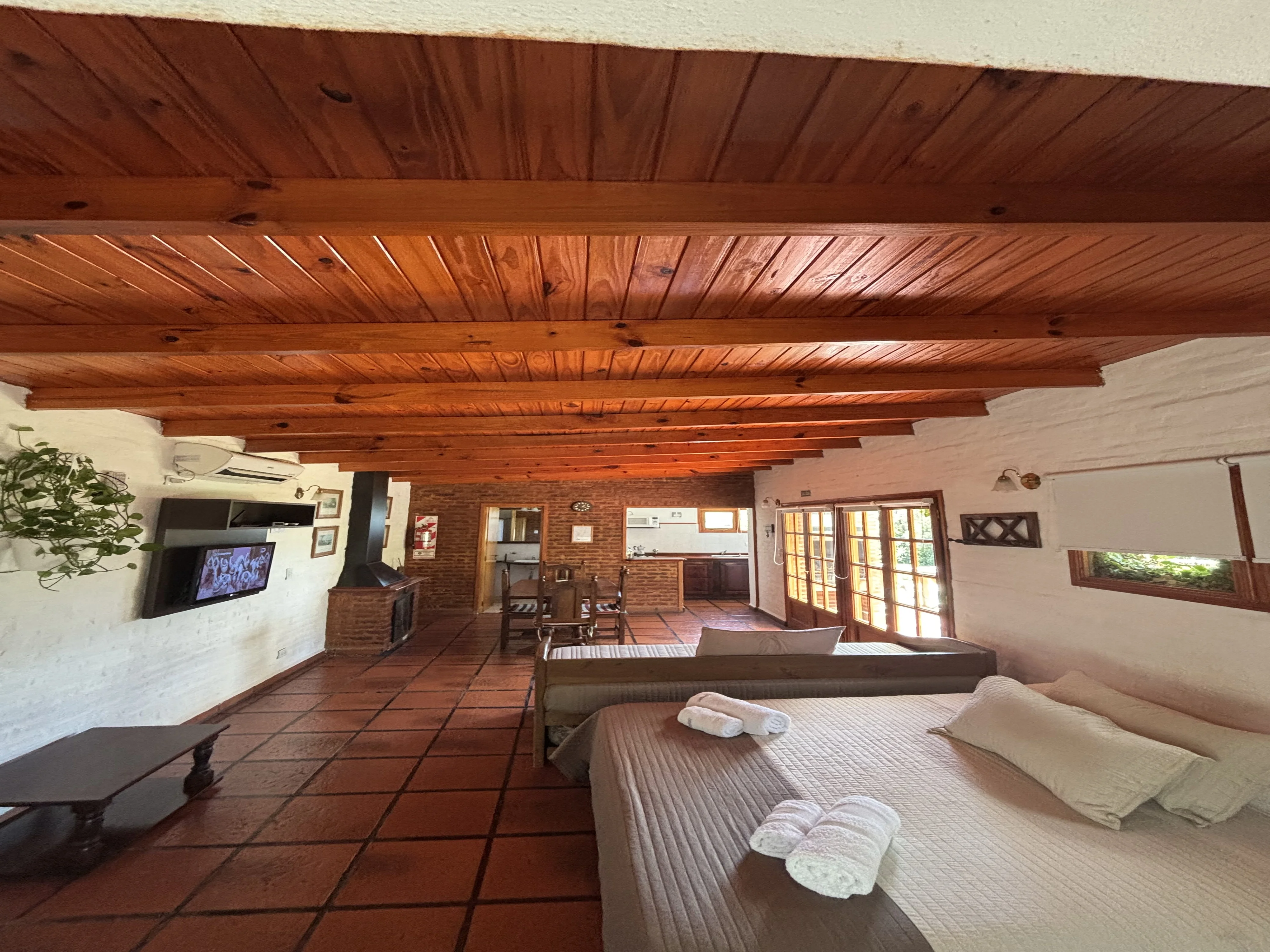 cocina al fondo desde ventana